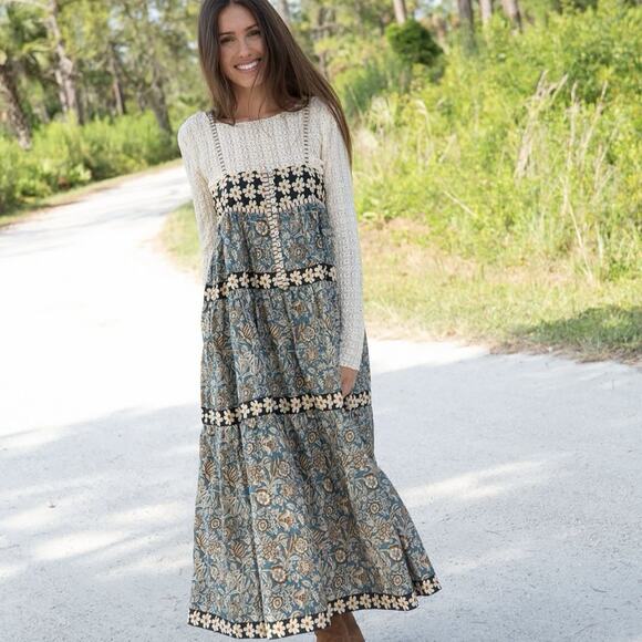 Floral Patterned Maxi Dress - Picture 1 of 13